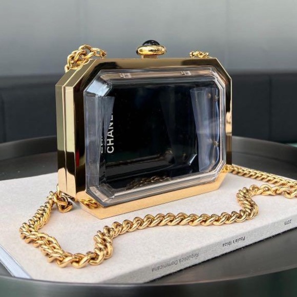CHANEL RUNWAY BAG - Picture 3 of 13